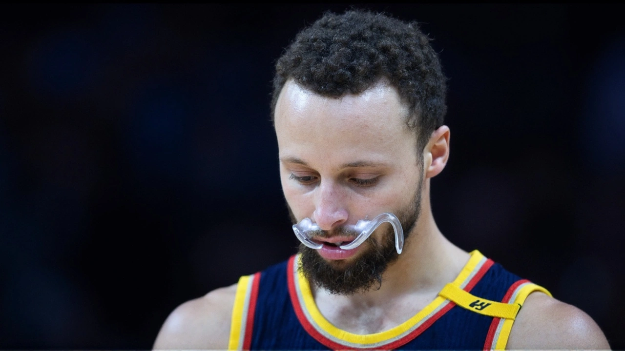 Stephen Curry sofre lesão na coxa e desfalca Golden State Warriors por pelo menos uma semana